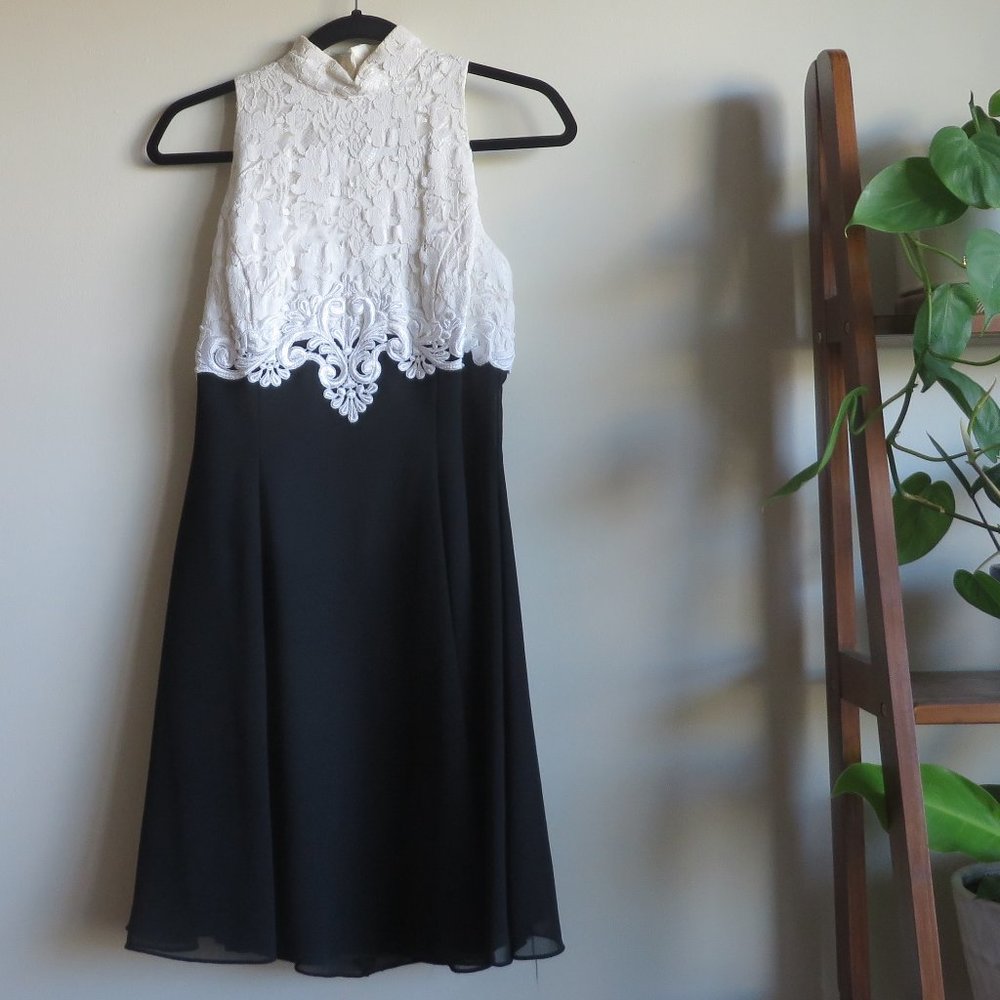 Vintage Scott McClintock Dress / White Lace